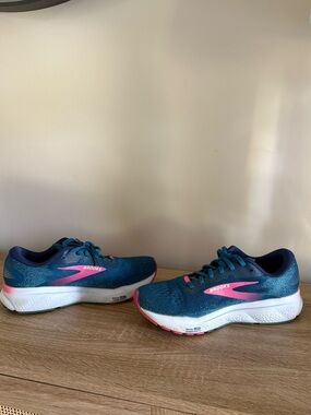 Women’s Brooks Ghost 16 GTX Shoes